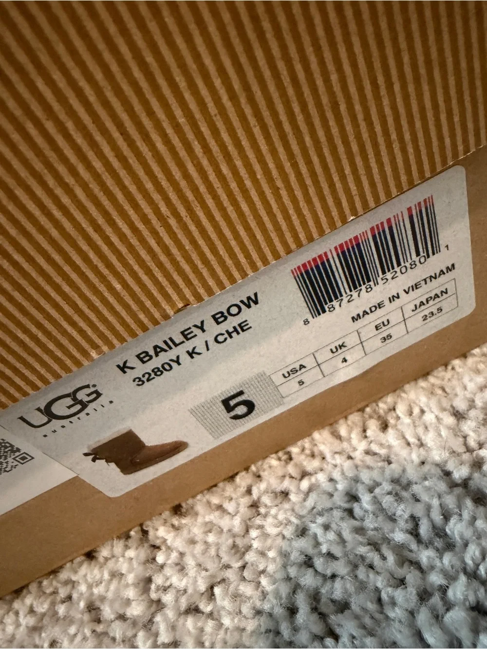 UGG Bailey bow Chestnut Suede Boot with Cream Shearling Trim